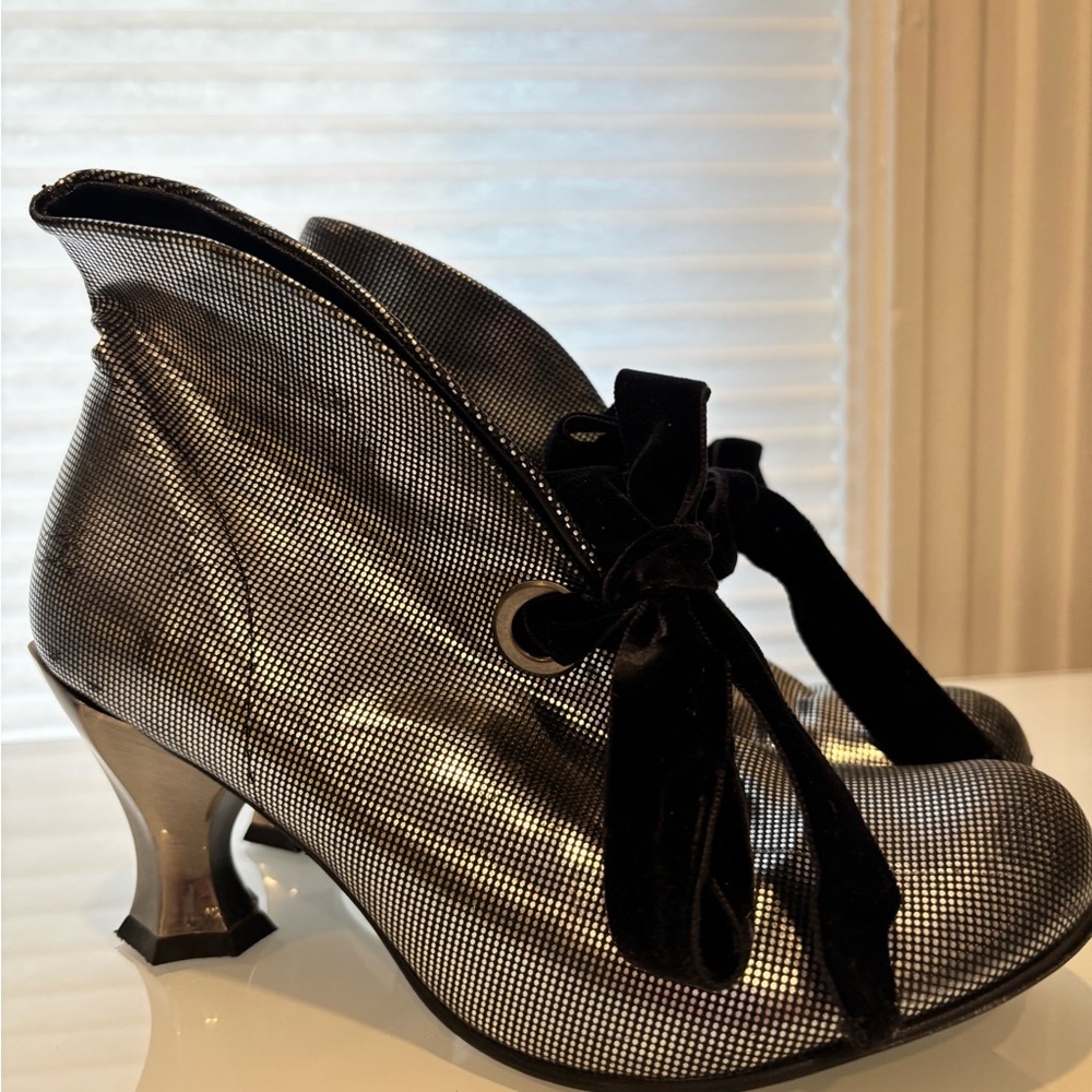Limited Edition Fluevogs! Size 7.5-  Silver Women's Ankle Boots